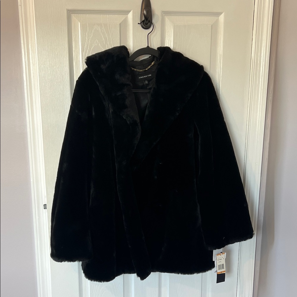 Chic Black Faux Fur Coat Jones New York
